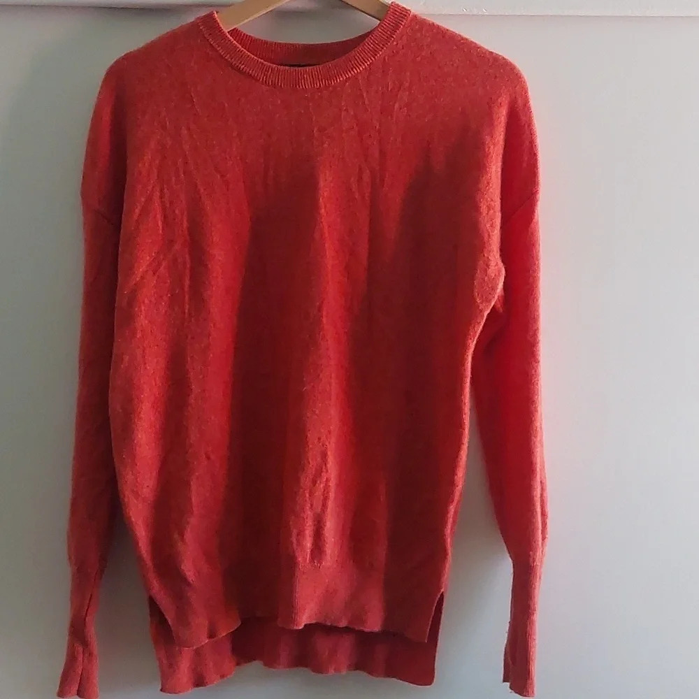 Tahari 100% Cashmere Sweater M Rust Orange Quiet Luxury Classic - Picture 6 of 10